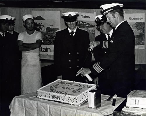 Navy Bicentennial Birthday Cake cutting ceremony