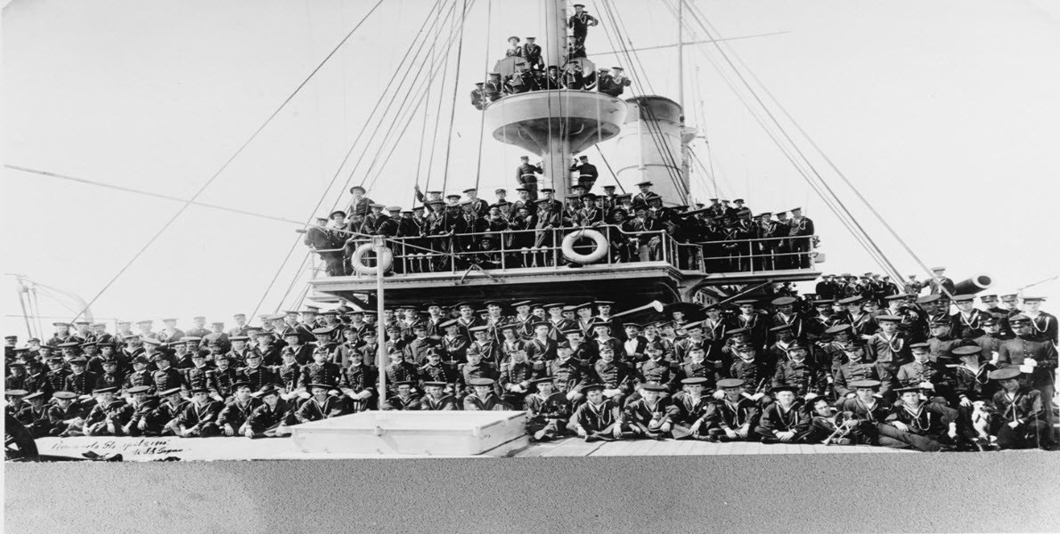 Texas (1895-1911) officers and crew, photographed at Pensacola, Florida.
