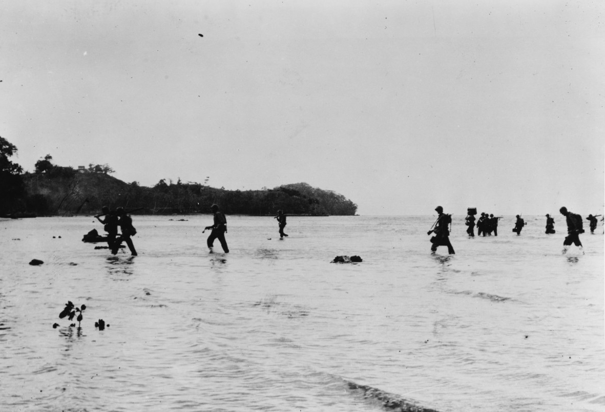 Photo #: 80-G-16485 Guadalcanal-Tulagi Operation, 7-9 August 1942