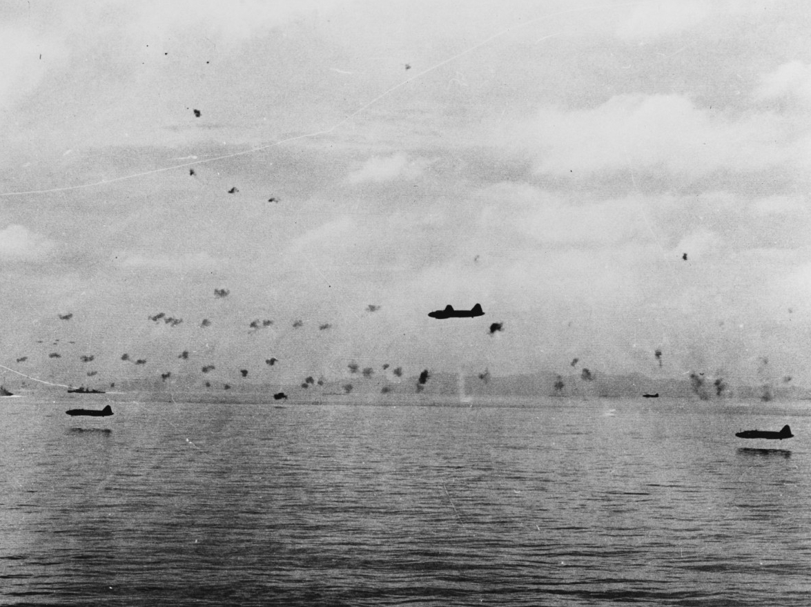 Photo #: 80-G-17066 Guadalcanal-Tulagi Operation, August 1942