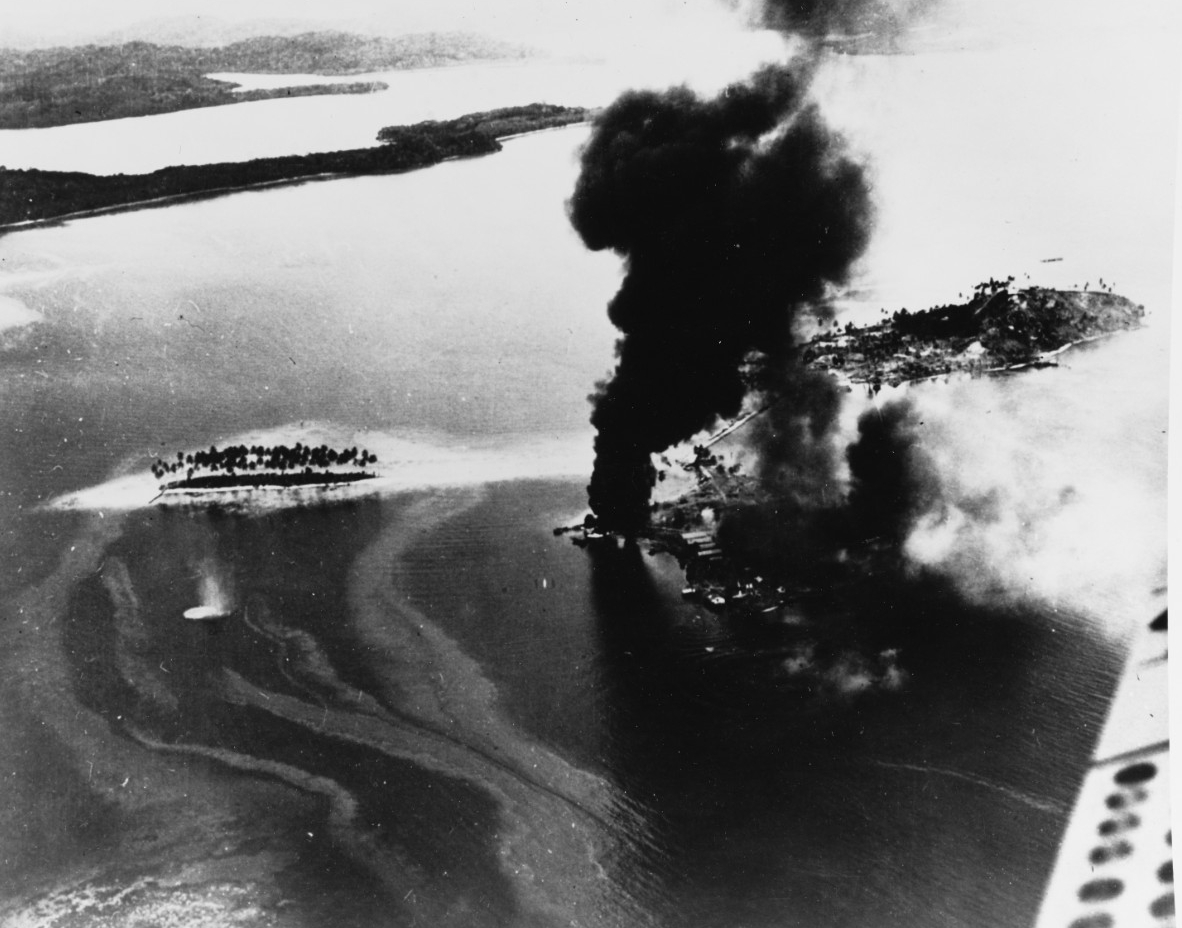 Photo #: 80-G-11899 Guadalcanal-Tulagi Landings, 7-9 August 1942