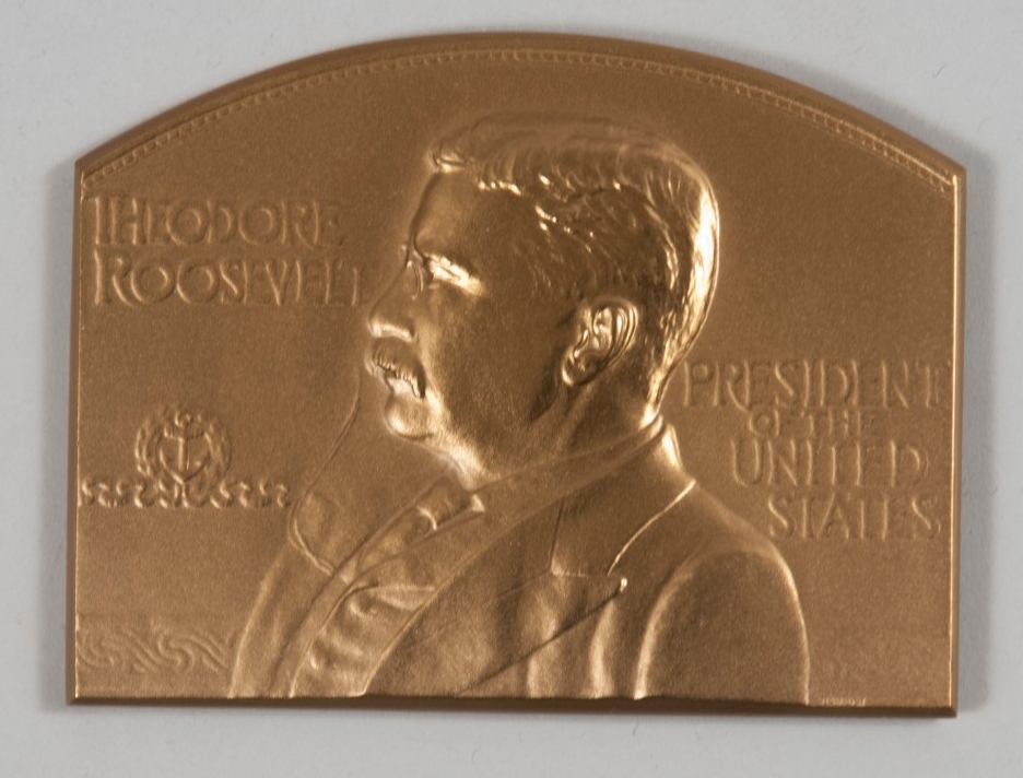 Obverse showing profile of Theodore Roosevelt, President of the United States