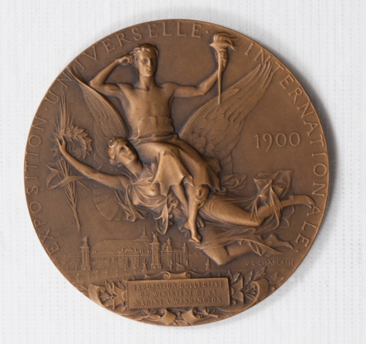 Reverse view of World's Fair Medal awarded to the US Navy 