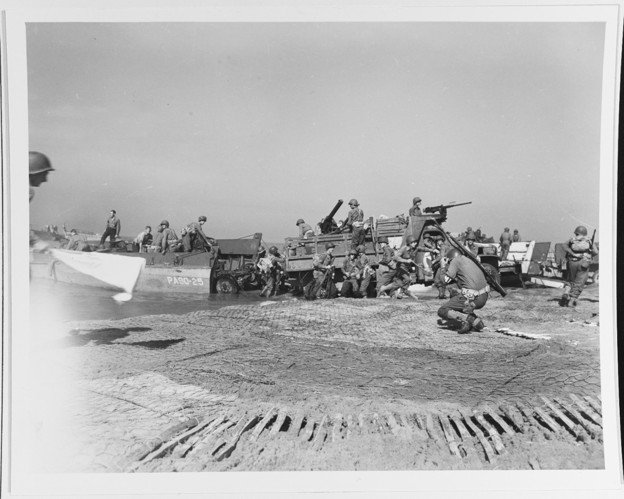 Photo #: 80-G-54600  Salerno Invasion, 1943