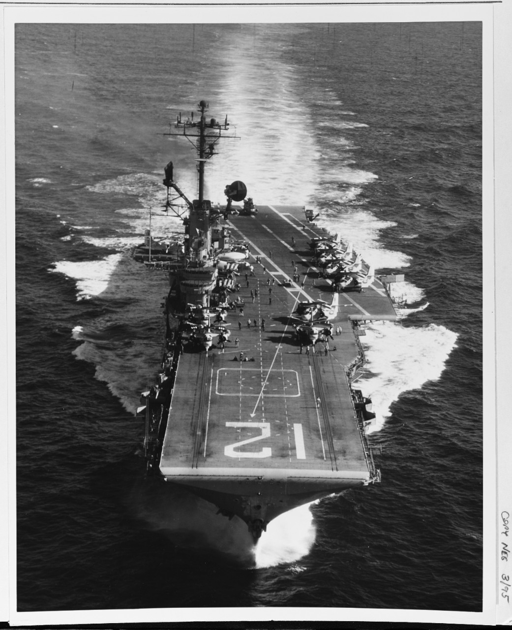 Photo #: USN 1116887  USS Hornet (CVS-12)