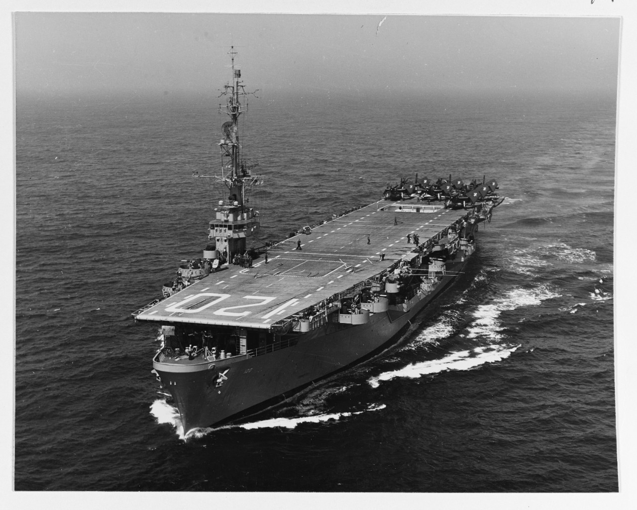 USS MINDORO (CVE-120)