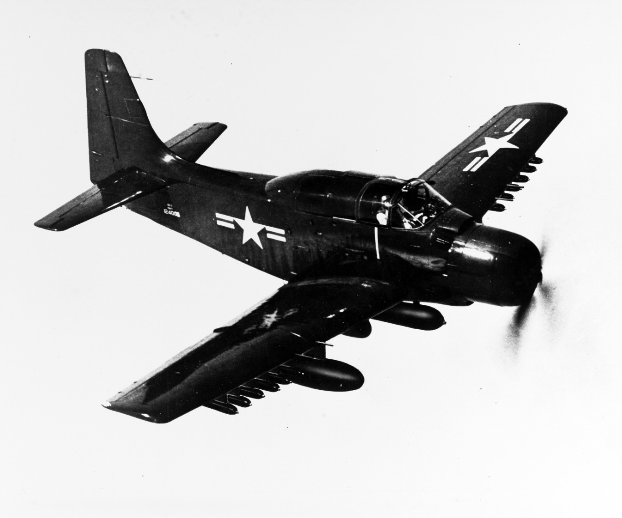 Douglas AD-5N "Skyraider" attack plane (Bu. no. 124006)