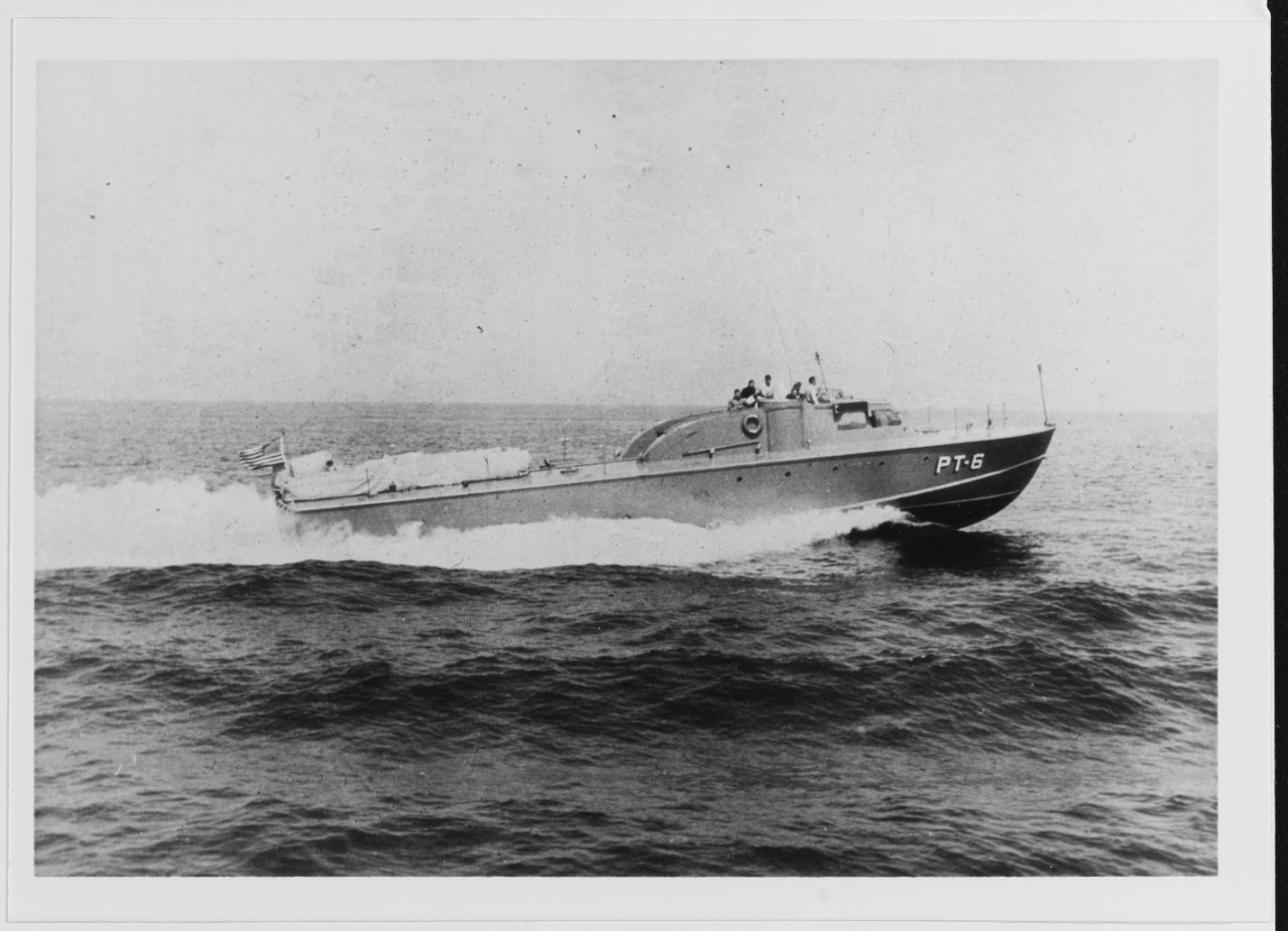 USS PT-6 Underway at high speed, in 1941