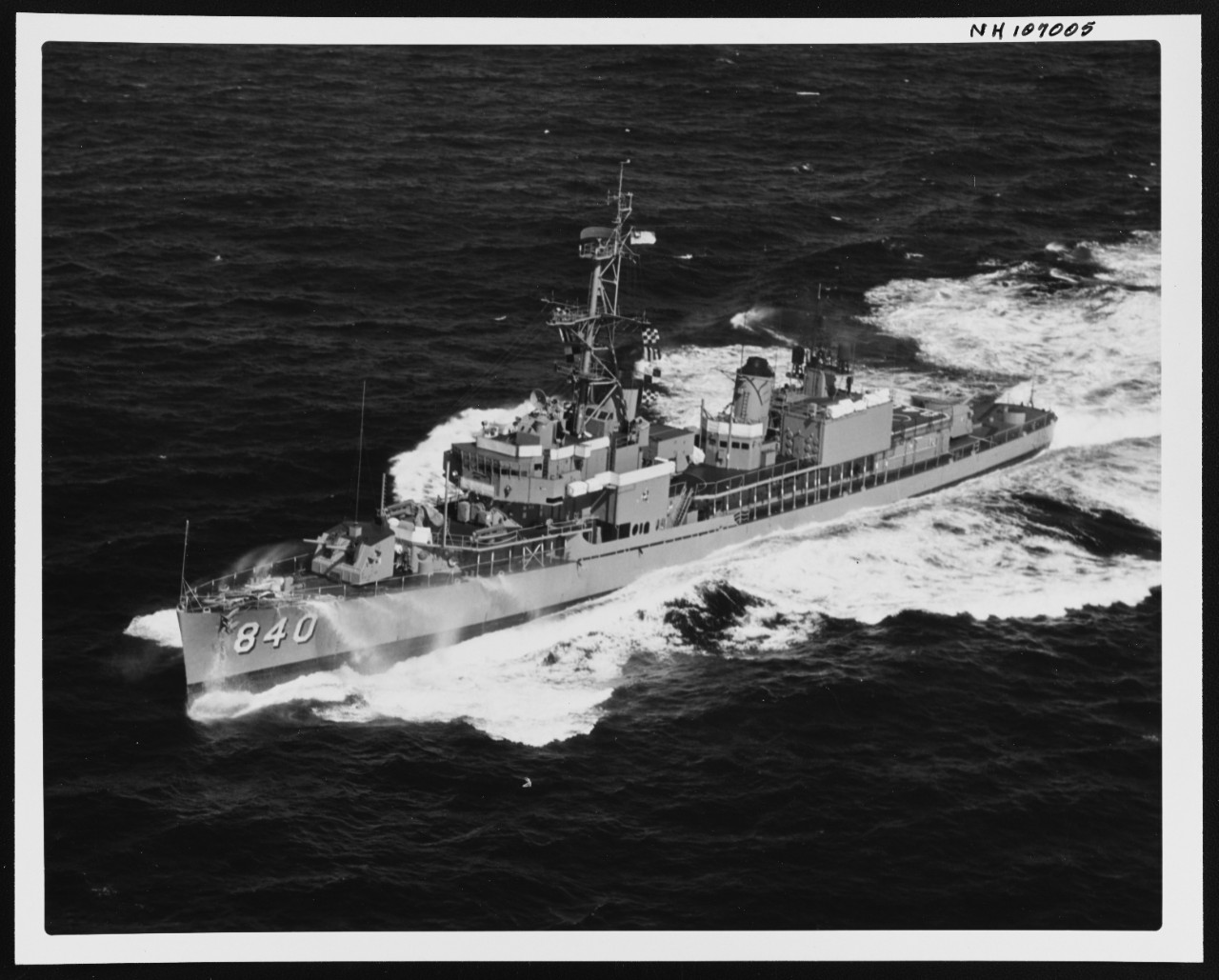 Photo #: NH 107005  USS Glennon