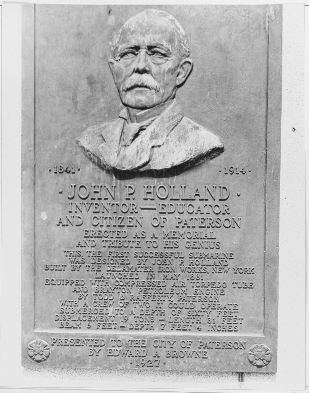 Memorial to John P. Holland in the city of Paterson. 1844-1914
