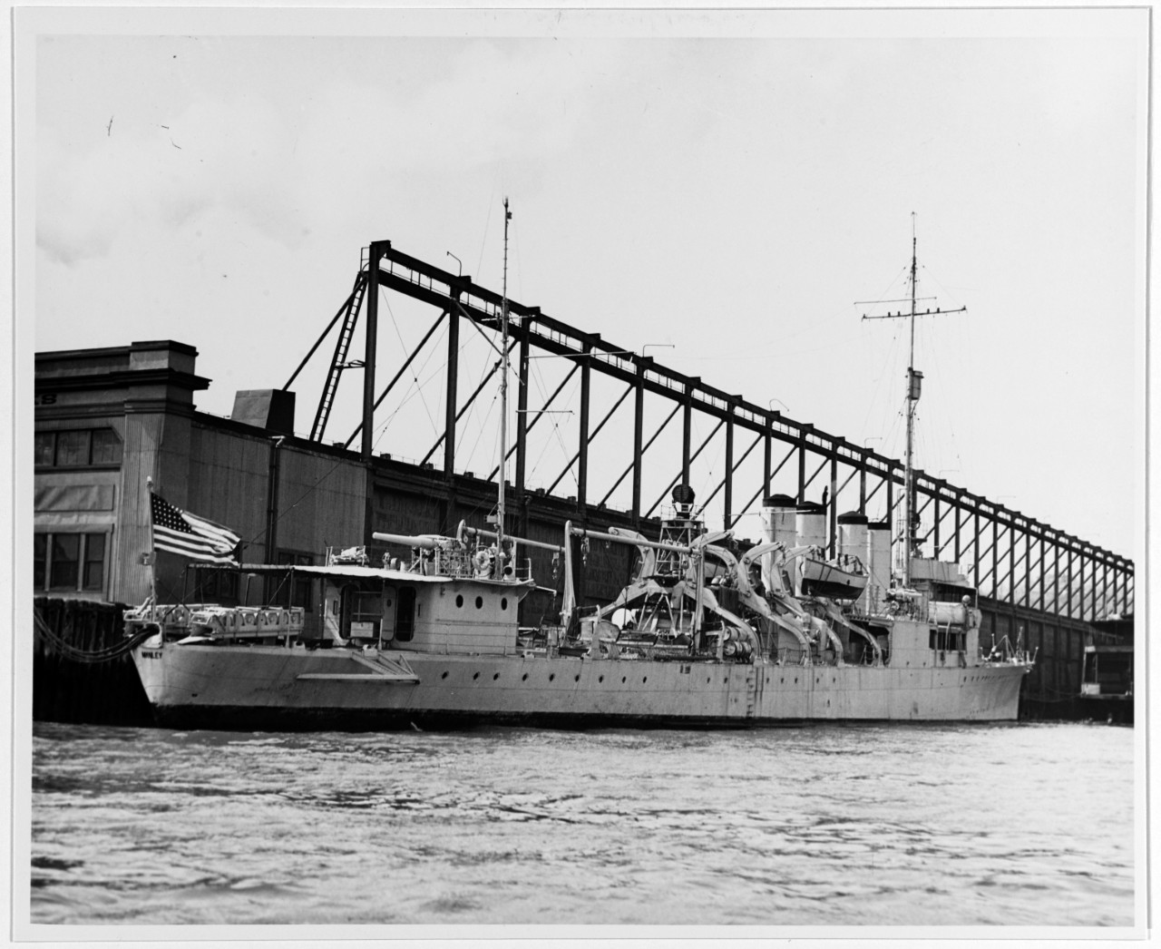 USS MANLEY (AG-28)