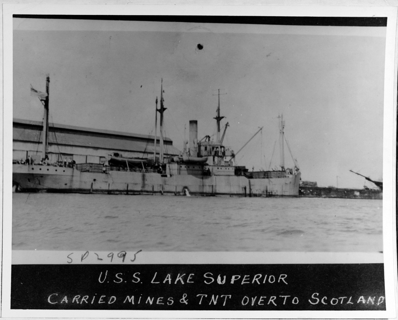 Photo #: NH 64964  USS Lake Superior (ID # 2995)