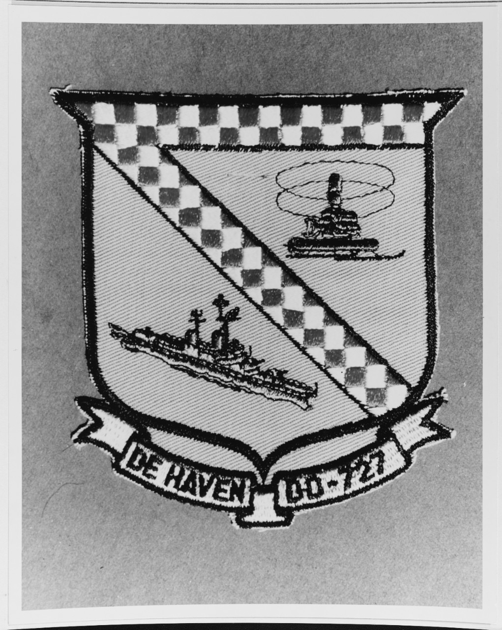 Insignia: USS DE HAVEN (DD-727)