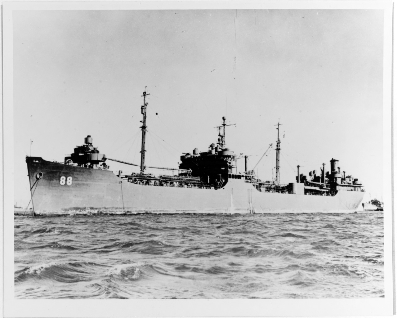 USS TOMAHAWK (AO-88) (1944-1946; 1948-1949)