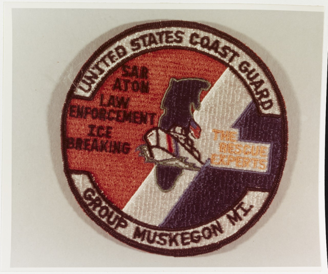 Insignia:  U.S. Coast Guard Group, Muskegon, Michigan