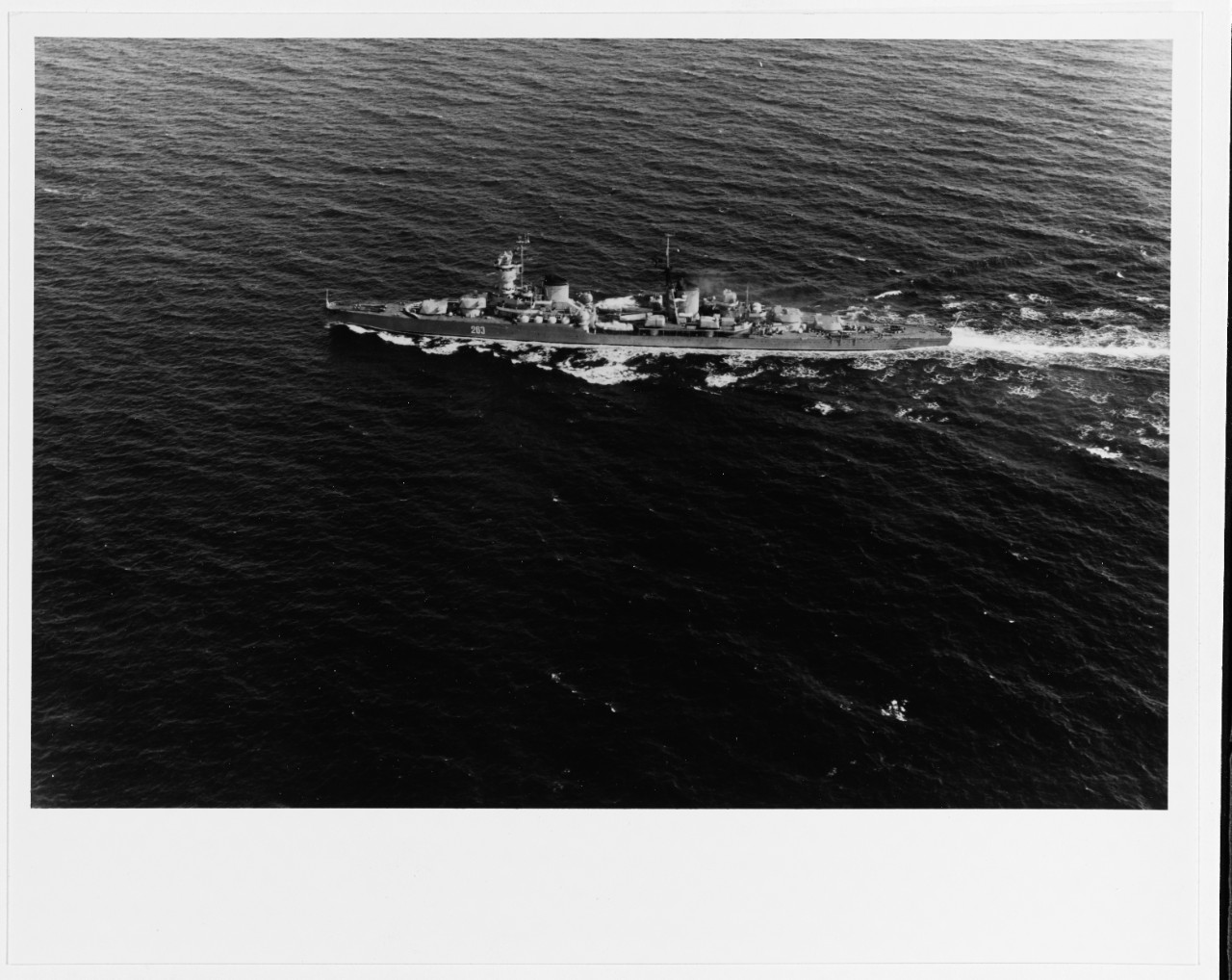 KOMSOMOLETS (Soviet light cruiser, 1947-- )