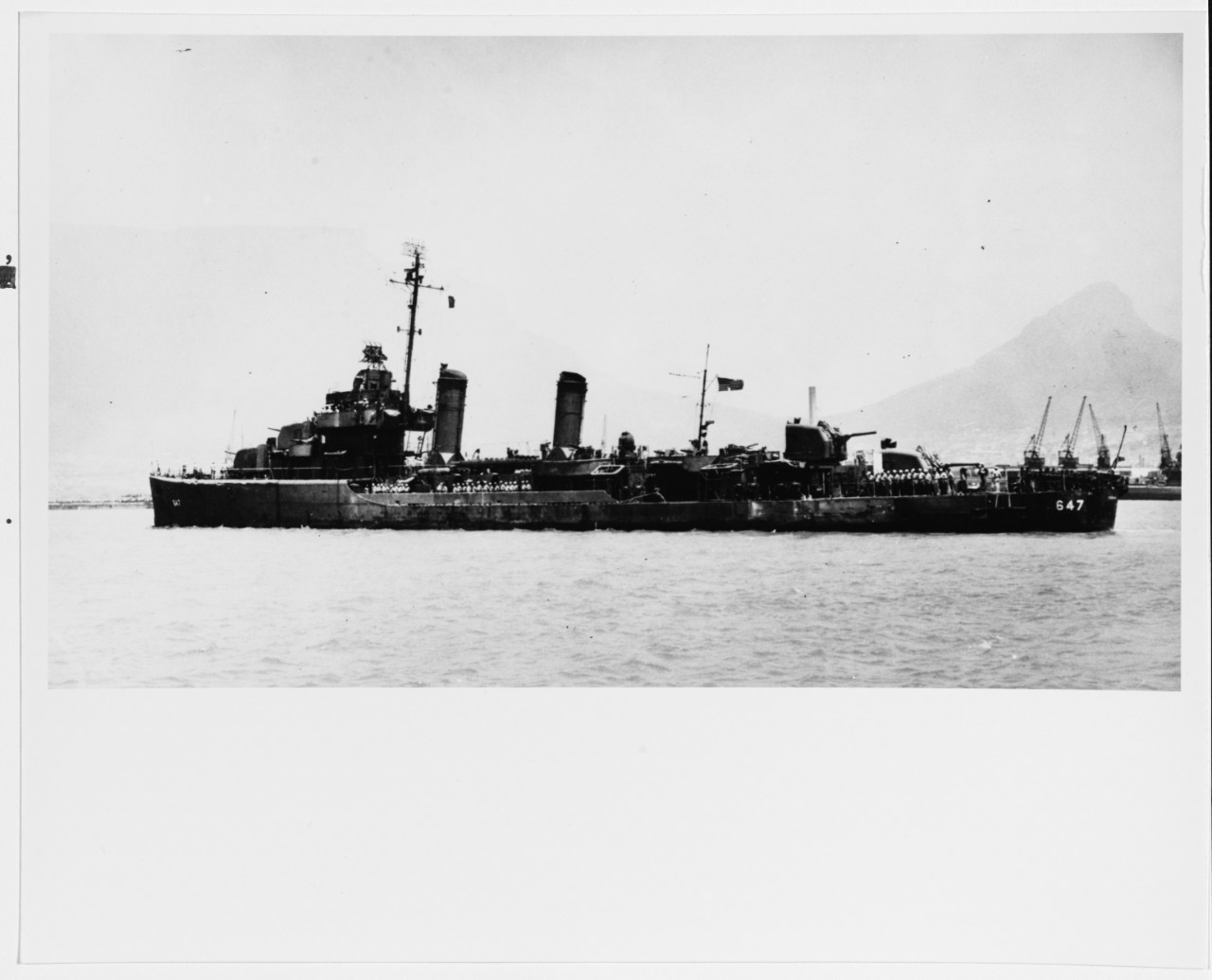 USS THORN (DD-647)