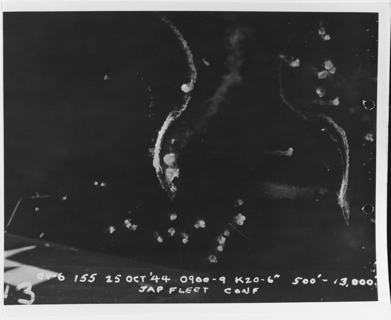 Photo #: NH 95543  Battle off Cape Engano, 25 October 1944