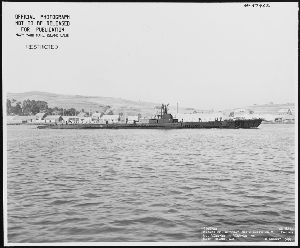 Photo #: NH 97462  USS Salmon (SS-182)