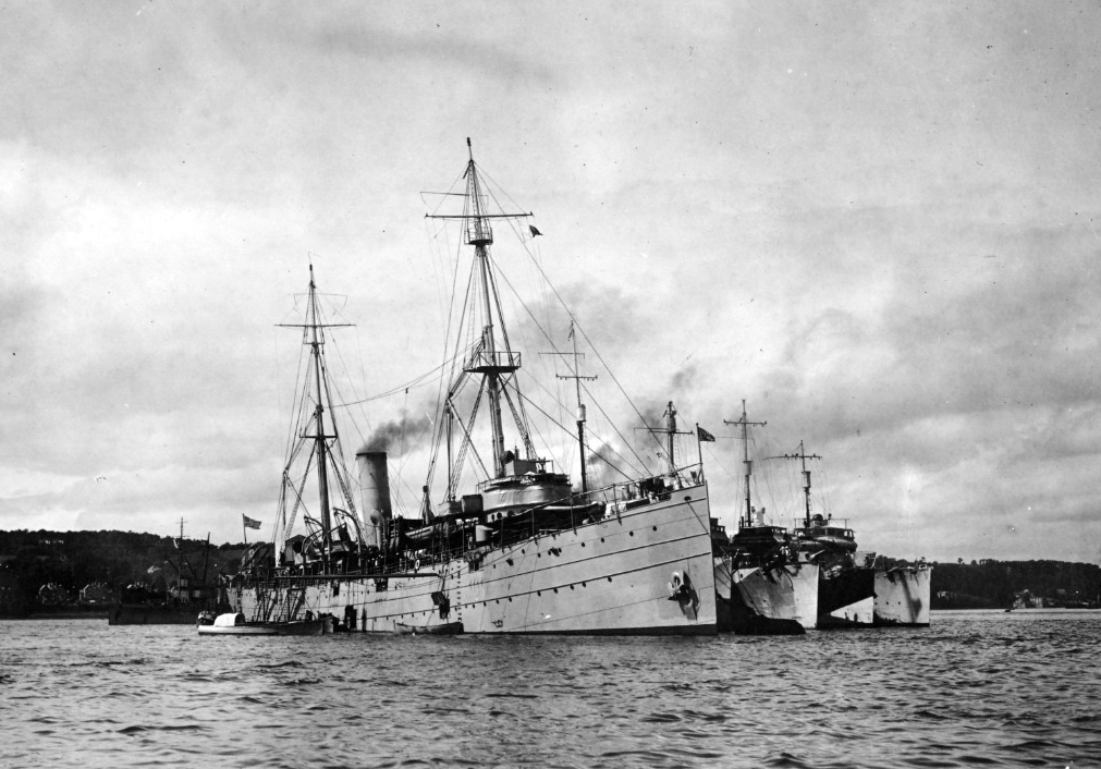 Dixie tending destroyers at Queenstown during World War I, no date. (Naval History and Heritage Command Photograph NH 46204)