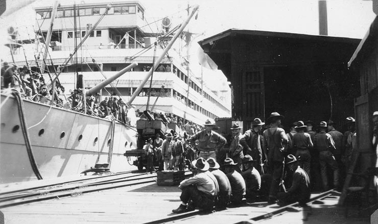 Henderson landing U.S. Marines at Corinto, Nicaragua, in March 1927. (Naval History and Heritage Command Photograph NH 99382)