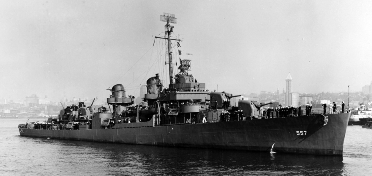 Johnston, painted in Measure 21, Navy Blue, stands out of Seattle for Bremerton to continue fitting out at the Puget Sound Navy Yard. (Naval History and Heritage Command Photograph NH 63495)
