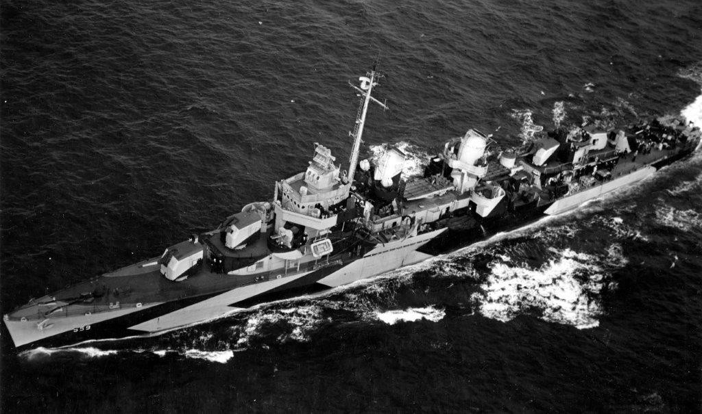 Longshaw at sea on 18 February 1944, as seen from a ZP-32 airship at 1400 on 18 February 1944. (U.S. Navy Photograph 80-G-223364, National Archives and Records Administration, Still Pictures Division, College Park, Md.)