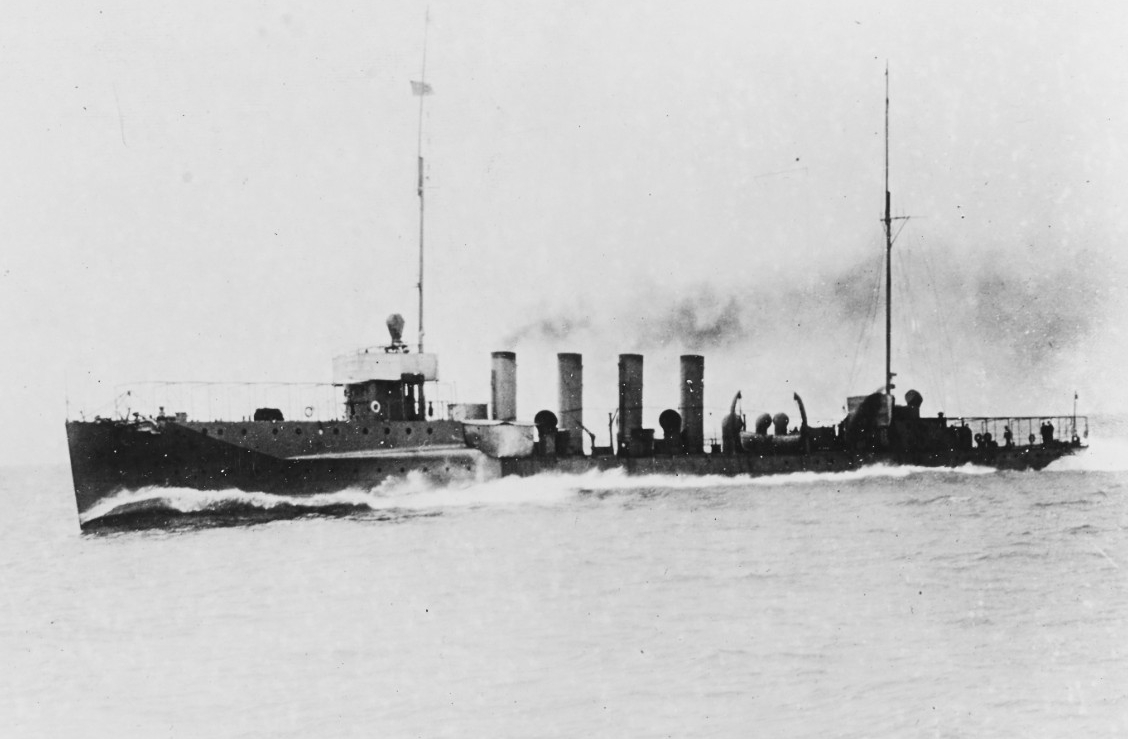 Nicholson running builder's trial in 1914 in advance of her commissioning. (Naval History and Heritage Command Photograph NH 44827)