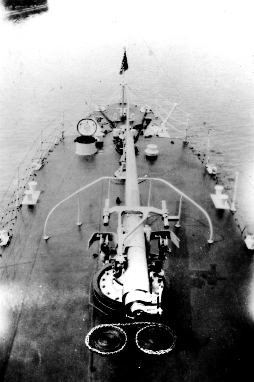 Porter’s forward 4-inch/50 caliber mount. (Official U.S. Coast Guard Photograph, Porter file, USCG Historian’s Office)