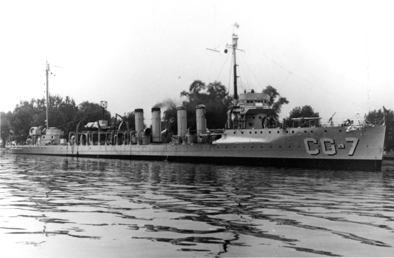Undated image of Porter (CG-7). (Official U.S. Coast Guard Photograph, Porter file, USCG Historian’s Office)
