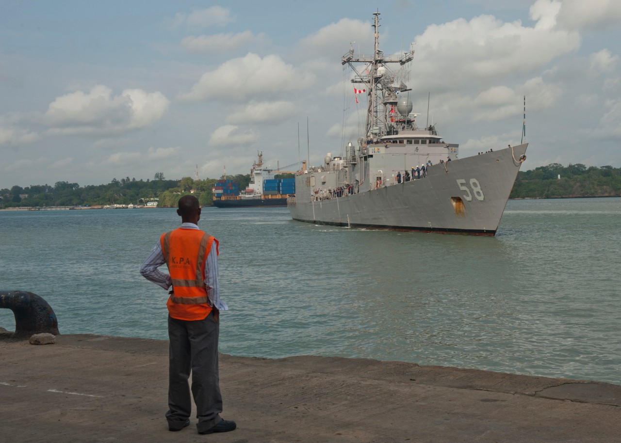 Samuel B. Roberts arrives in Mombasa, Kenya, while training as part of Africa Partnership Station 2011, 19 July 2011. (MC2 William Jamieson, U.S. Navy Photograph 110719-N-OV802-083, Navy NewsStand)