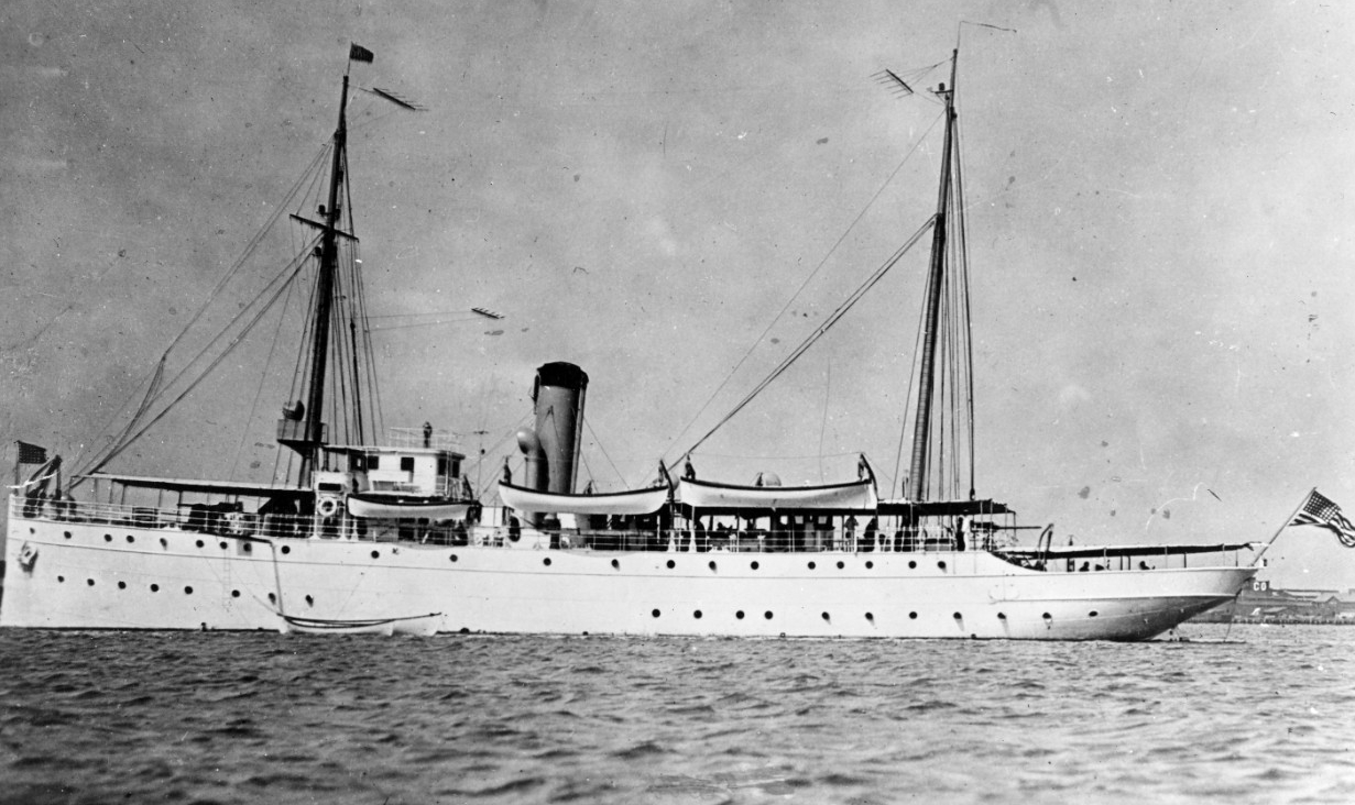 Tampa photographed in harbor, prior to World War I. (Naval History and Heritage Command Photograph NH 1226)