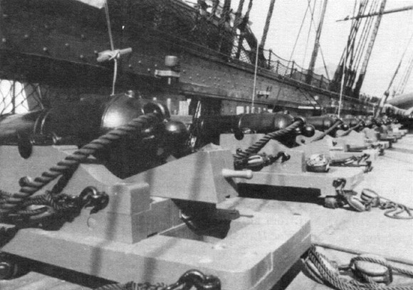 Constitution's spar-deck battery included 'chase guns' as well as these short-barreled 32-pounder carronades