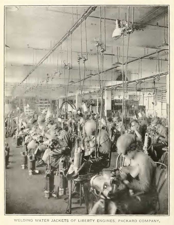 WELDING WATER JACKETS OF LIBERTY ENGINES, PACKARD COMPANY.