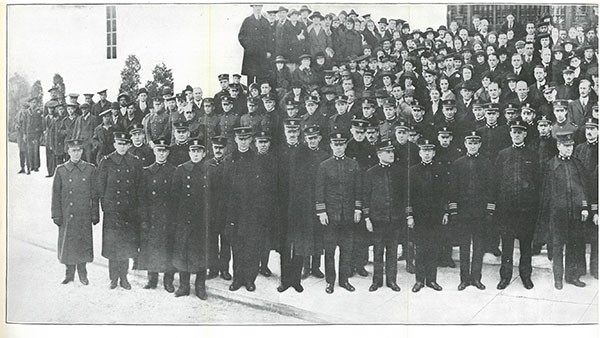 OFFICERS, ENLISTED PERSONNEL AND CIVILIAN EMPLOYEES OF BUREAU OF STEAM ENGINEERING, 1917-1918. [Pt. I]