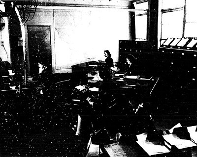 Photo: Communications Room (FX-375), April 1945.