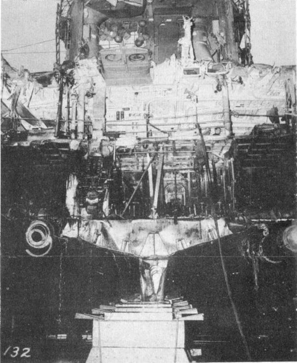 Photo 30: Stern view of bottom structure at damaged section.