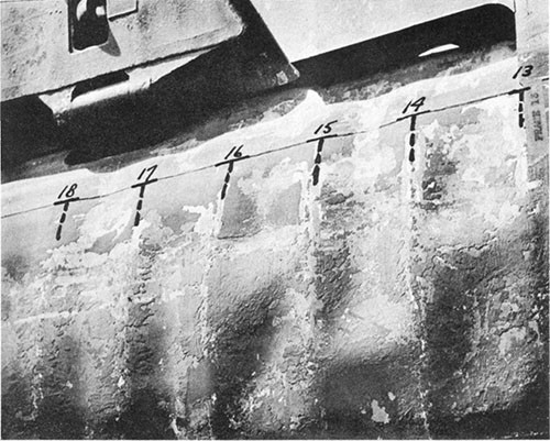 Photo 6-3: TUNNY (SS282). Close view showing depressions in pressure hull plating between frames, starboard side.