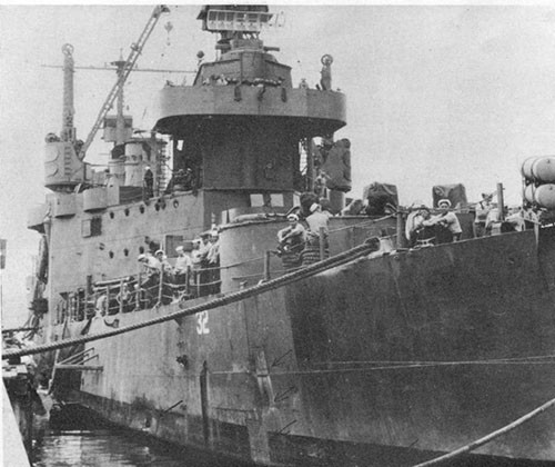 Photo 8: USS NEW ORLEANS - Sydney, Australia, about 26 December, 1942.