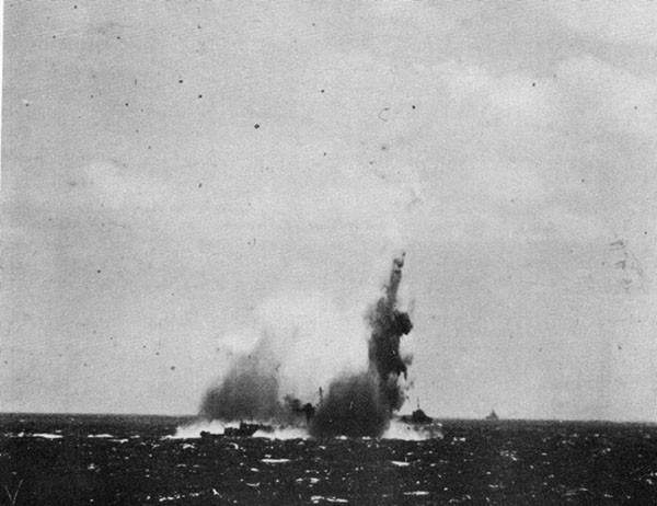 Photo 1: Torpedoing of U.S.S. O'BRIEN, 15 September, 1942.