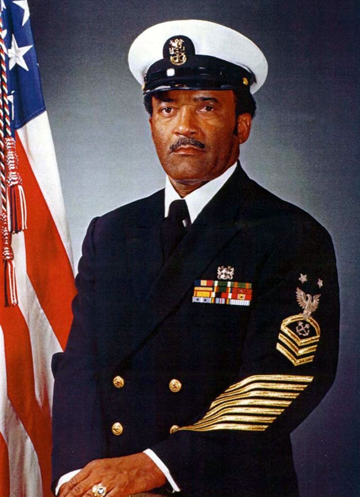 Despite a partial leg amputation, Master Chief Boatswain’s Mate Carl Brashear qualified as the Navy’s first African American master diver in 1970.