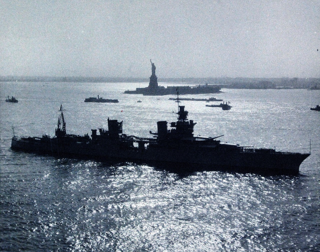 80-G-463032:   USS Indianapolis (CA 35), 1934.  Indianapolis entering Hudson River, New York City, New York, with the Statue of Liberty in the background, May 31, 1934.  Official U.S. Navy Photograph, now in the collections of the National Archives .   (2015/4/14).  