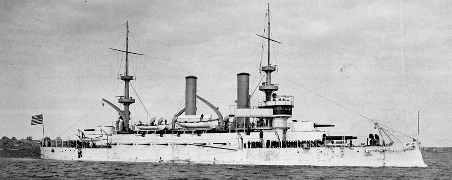 NH 52034:   USS Kearsarge (Battleship #5), early 1900s.   NHHC Photograph Collection.  