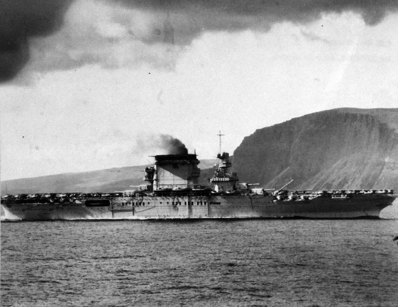 80-G-13048:  USS Lexington (CV-2) starboard view off Hawaii, pre-WWII. Official U.S. Navy Photograph, now in the collections of the National Archives.    (2015/9/29).
