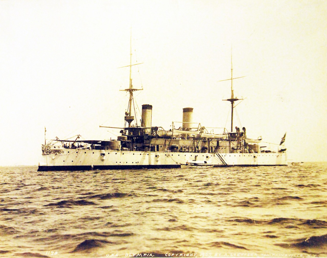 LC-Lot-3305-34:   USS Olympia (Cruiser #6), 1907
