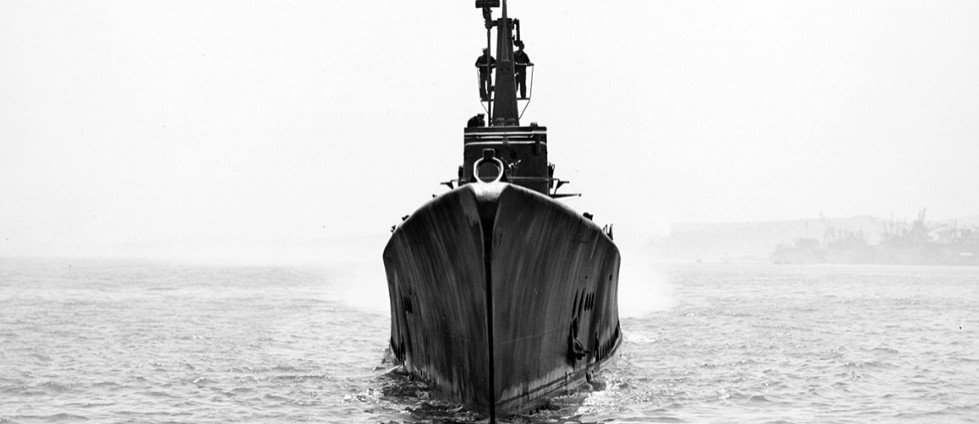 NH 97302:   USS Sculpin (SS-191), in San Francisco Bay, California, May 1943.  U.S. Naval History and Heritage Command Photograph.      