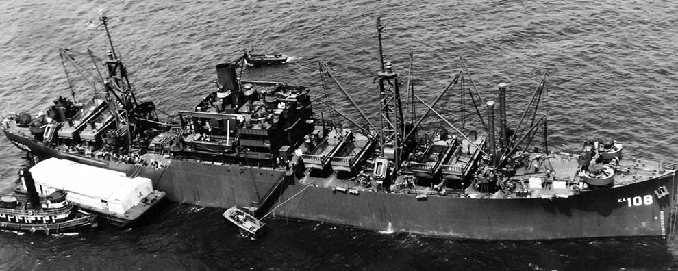 <p>NMUSN:&nbsp; Ships:&nbsp; USS Washburn (AKA-108)</p>
