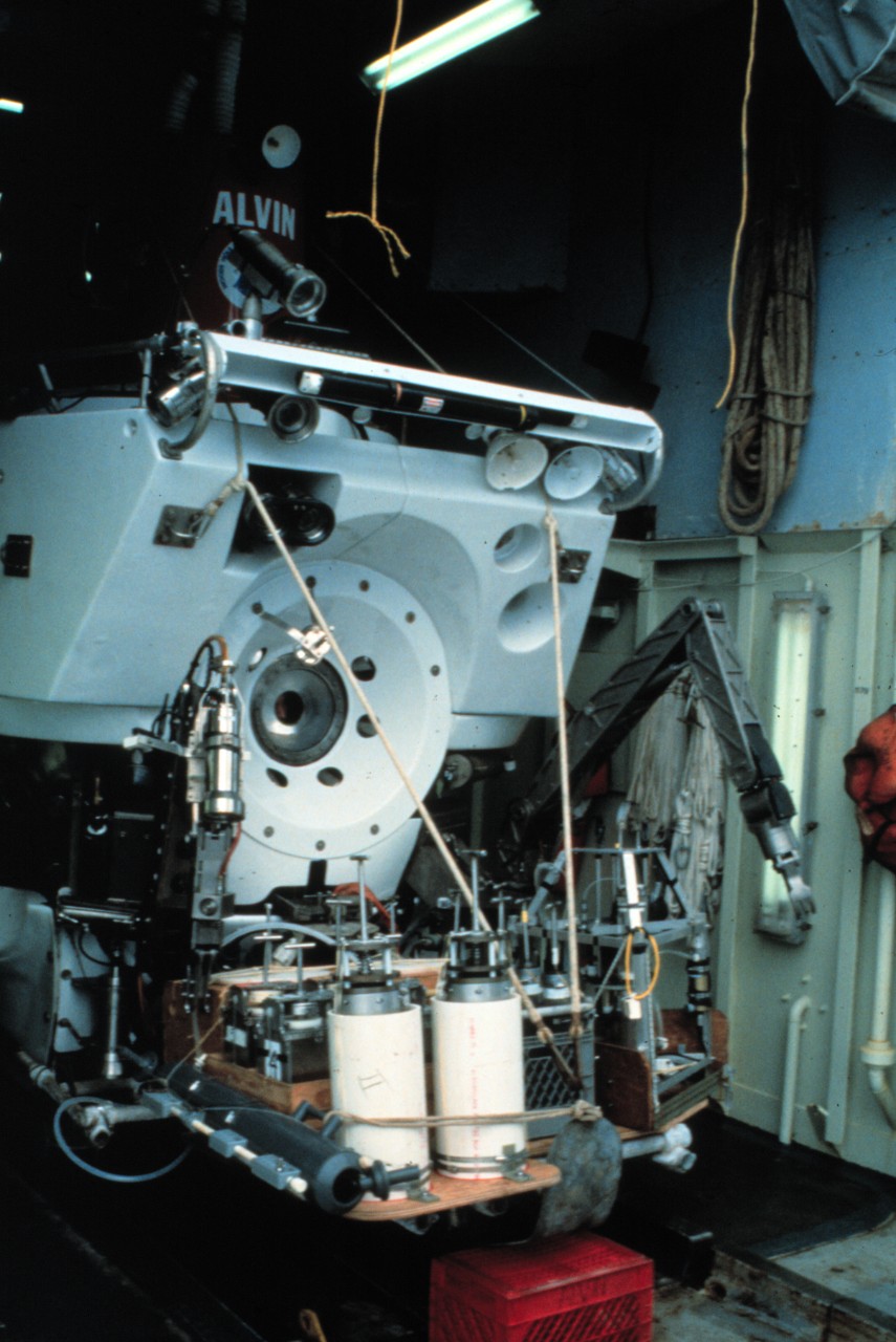 NUR 07552:   DSV Alvin, loaded for sample collection dives in 25000 meters of New Jersey.  Photographed by F. Grassle.   Courtesy of the National Oceanic and Atmospheric Administration. 