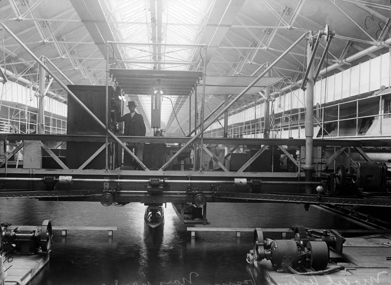 LC-DIG-HEC-10081:  Experimental Model Basin, Washington Navy Yard, 1917.  Photographed by Harris & Ewing.  Note man on platform.     Courtesy of the Library of Congress.