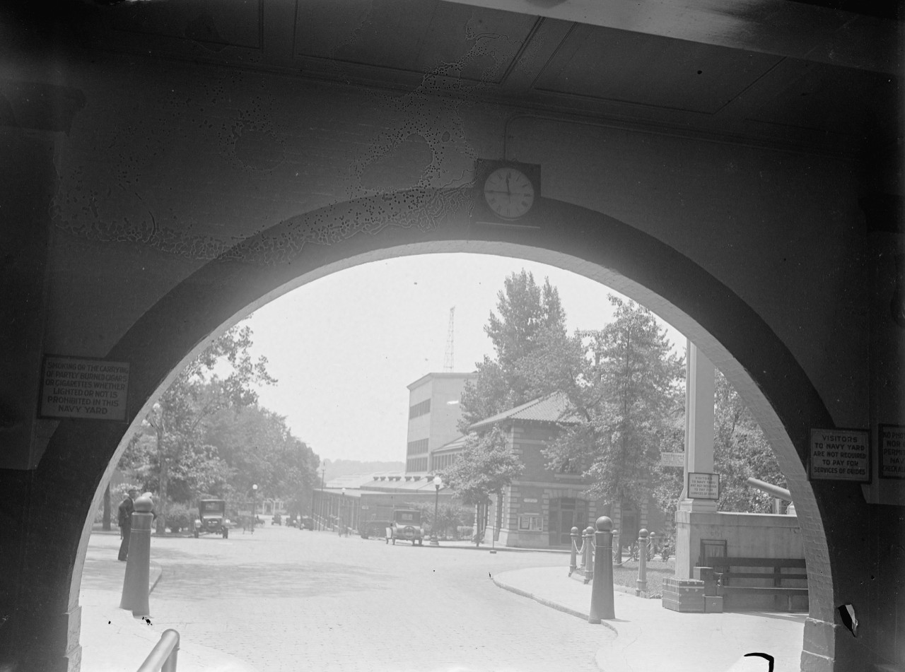 LC-DIG-NPCC-27437:  Leutze Park, Washington Navy Yard, 1926.   U.S. Naval Gun Factory, Washington Navy Yard, Washington, D.C., view looking into the Navy Yard from Latrobe Gate.   Courtesy of the Library of Congress.  